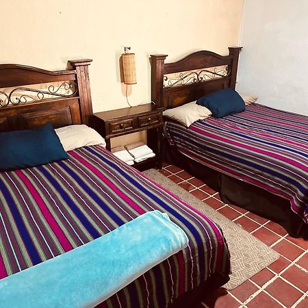 El Extranjero Hostal Antigua Eksteriør bilde