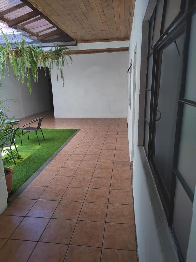 El Extranjero Hostal Antigua Eksteriør bilde